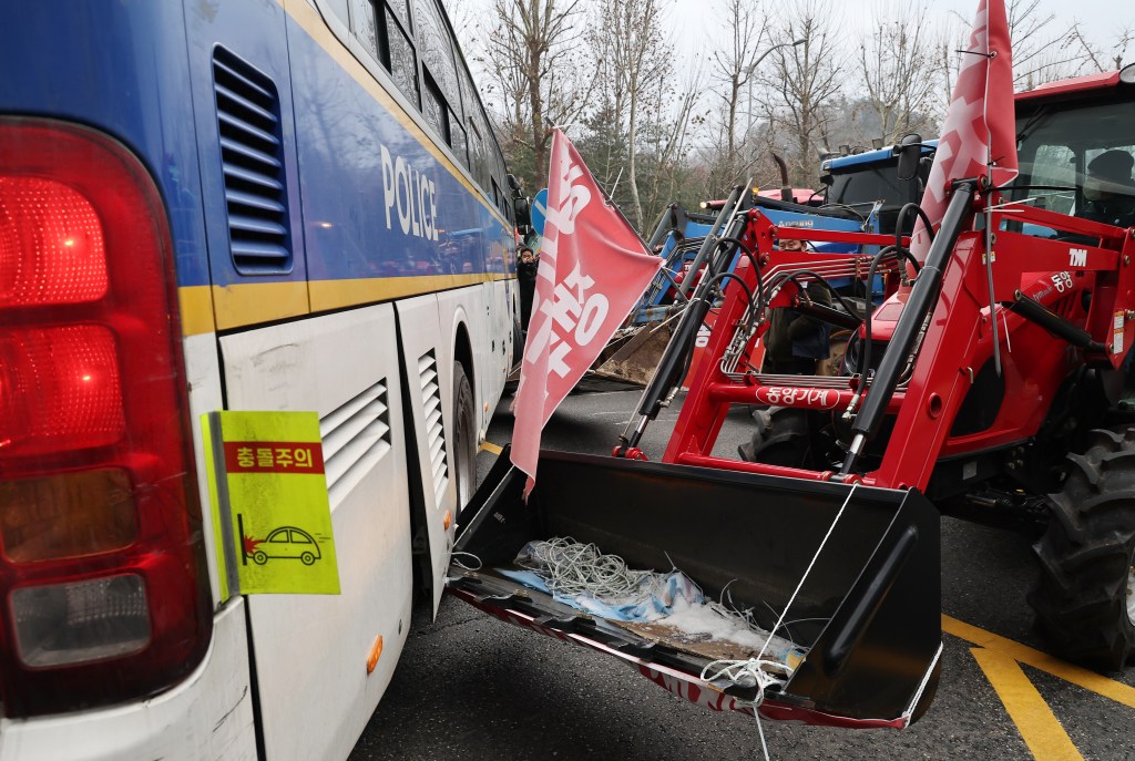 이념이 극단화된 사회, 과연 그들을 설득할 수&nbsp;있을까